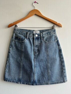 Lili Sidonio Light Wash 5 Pocket Denim Mini Skirt Waist 26 Y2K 90s Designer Sz S